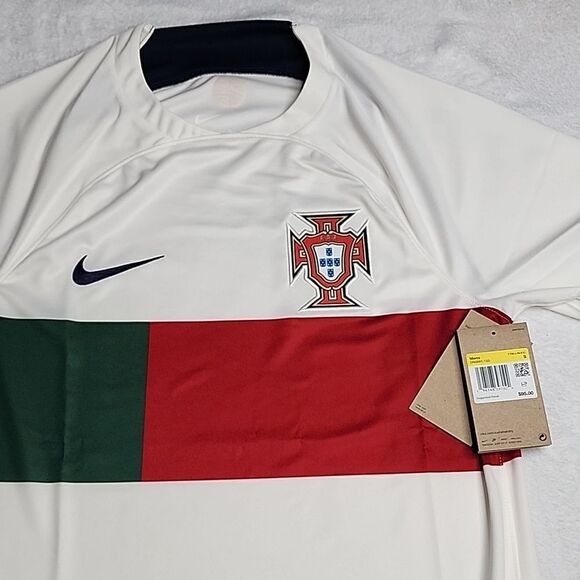 2338 NWT Portugal 2022/23 Stadium AwayMen's Nike Dri-FIT Soccer Jersey Size Smal - Picture 4 of 11
